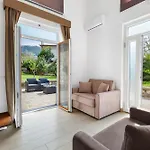 Bed and Breakfast Eterea Charming Σορέντο