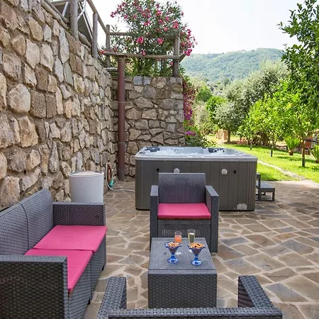 Eterea Charming Bed and breakfast 4*